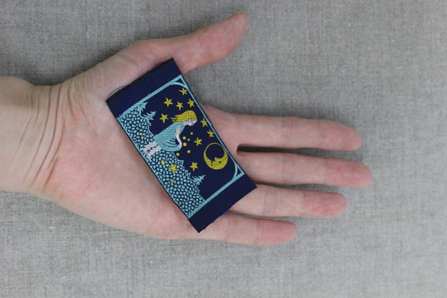 KAFKA　カフカ社【1枚単位】約幅40mm×75mm　星の金貨(Sterntaler)物語・童話タグ・ラベル
