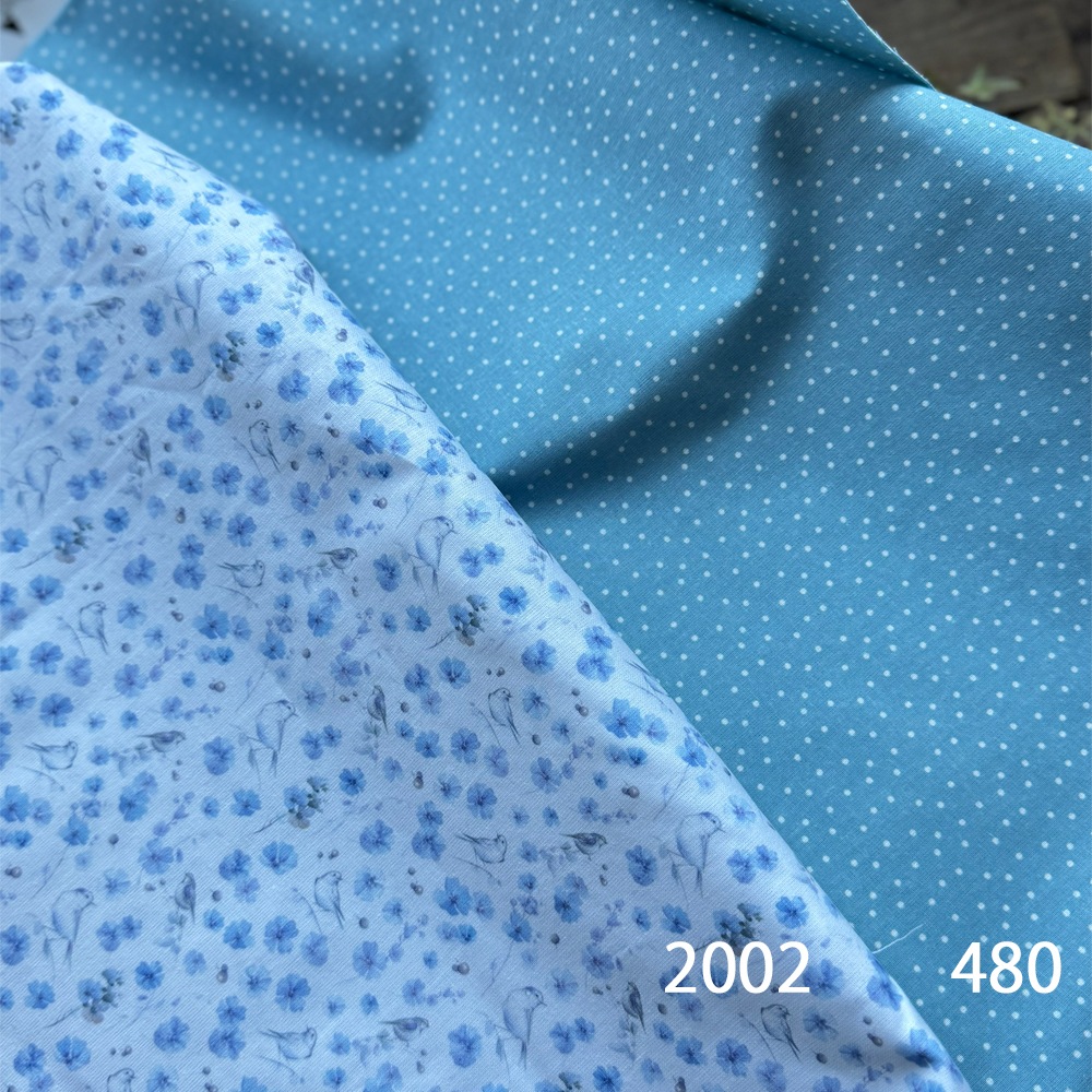 【145cm×50cm】ドイツ輸入生地　 ブルーの小花と鳥の生地　acufactum