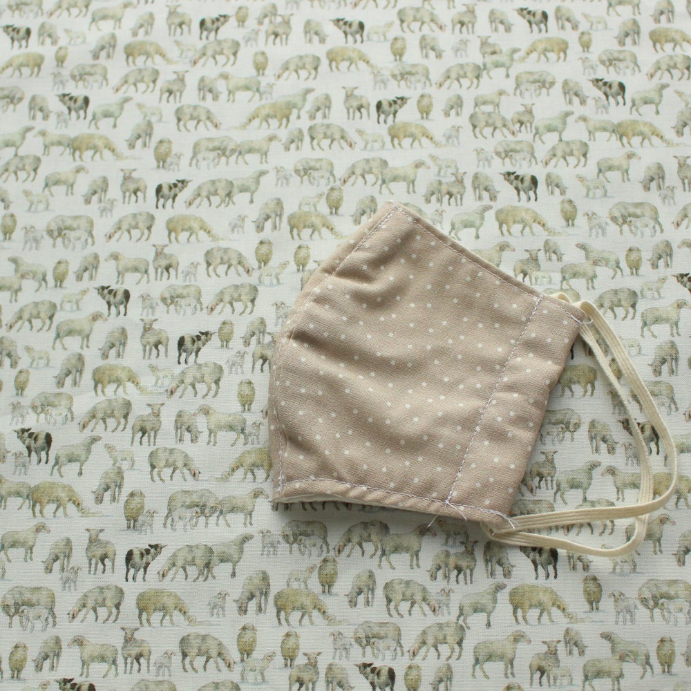 【140cm×50cm】ドイツ輸入生地　acufactum766　羊、子羊、牛柄　牧草地の動物たち柄の生地