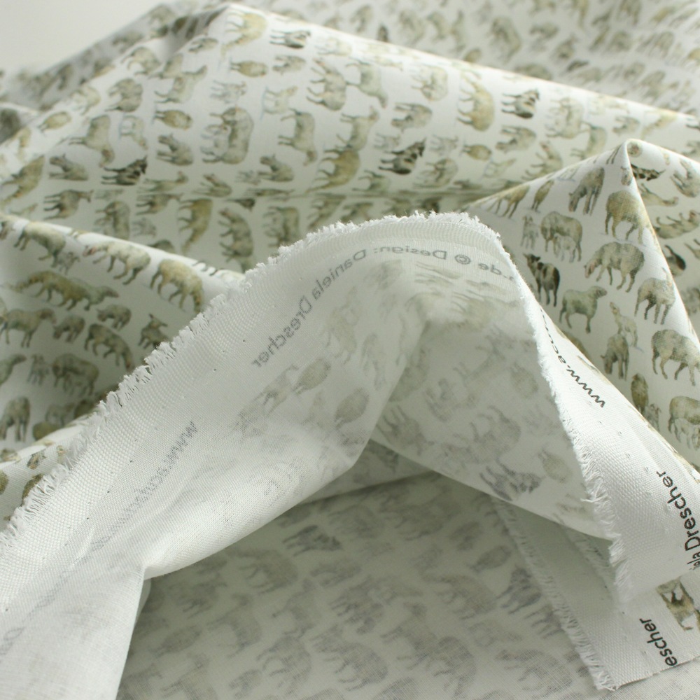 【140cm×50cm】ドイツ輸入生地　acufactum766　羊、子羊、牛柄　牧草地の動物たち柄の生地