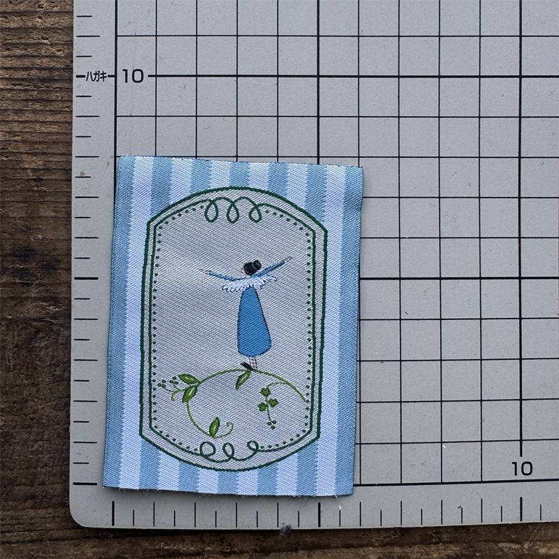 【ドイツ製】acufactum 大判 刺繍タグ ［守護天使］ | マキシパッチ 織ネーム アクファクトゥム