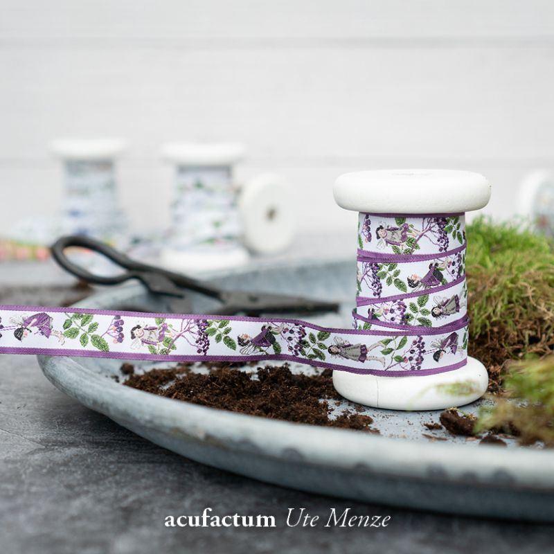 【50cm単位】acufactum324 約幅16mm　ニワトコと妖精柄のジャガードリボン　チロリアンテープ