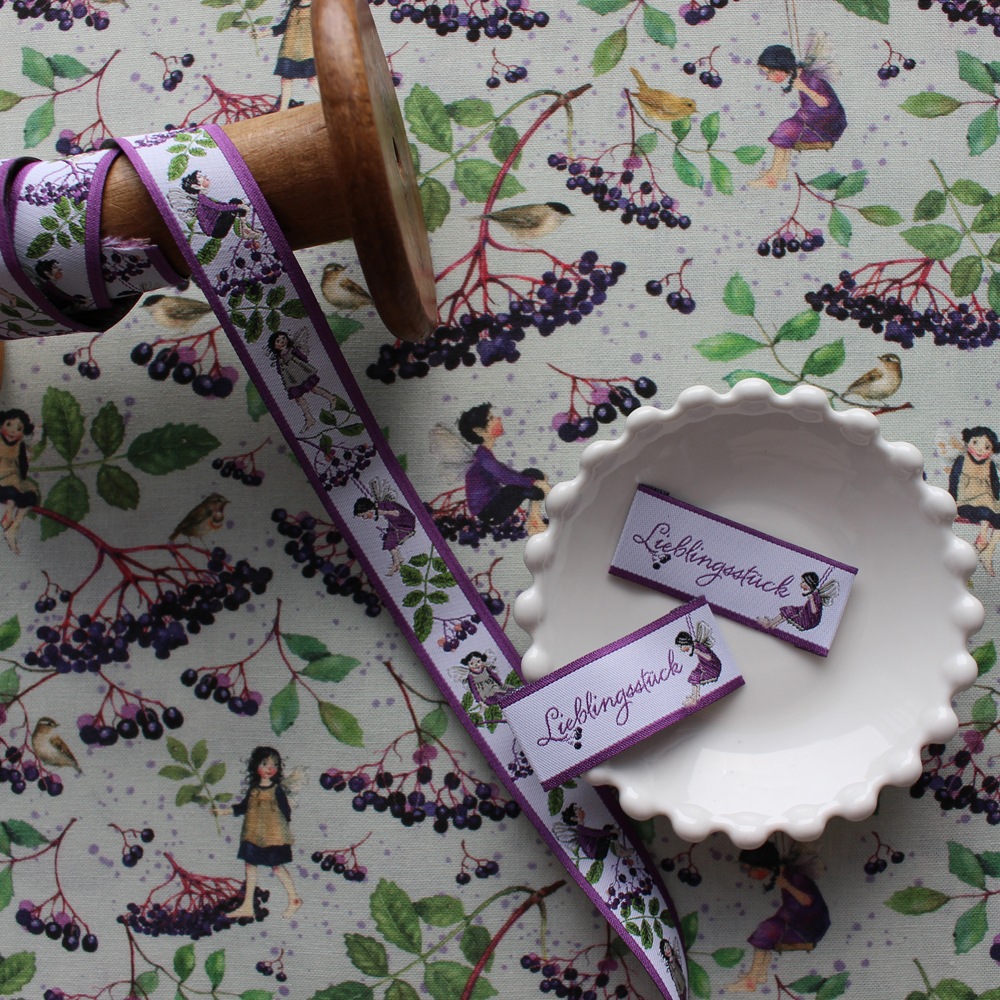 【50cm単位】acufactum324 約幅16mm　ニワトコと妖精柄のジャガードリボン　チロリアンテープ