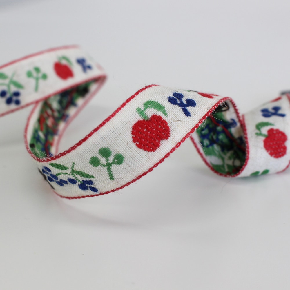 4434-18mm麻混アップル・チェリー・ブルーベリー柄 フルーツの