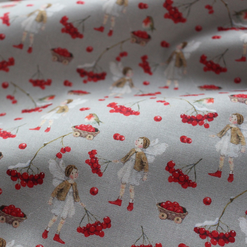 140cm×50cm】acufactum290 赤い実と鳥と妖精 生地 ドイツ輸入生地