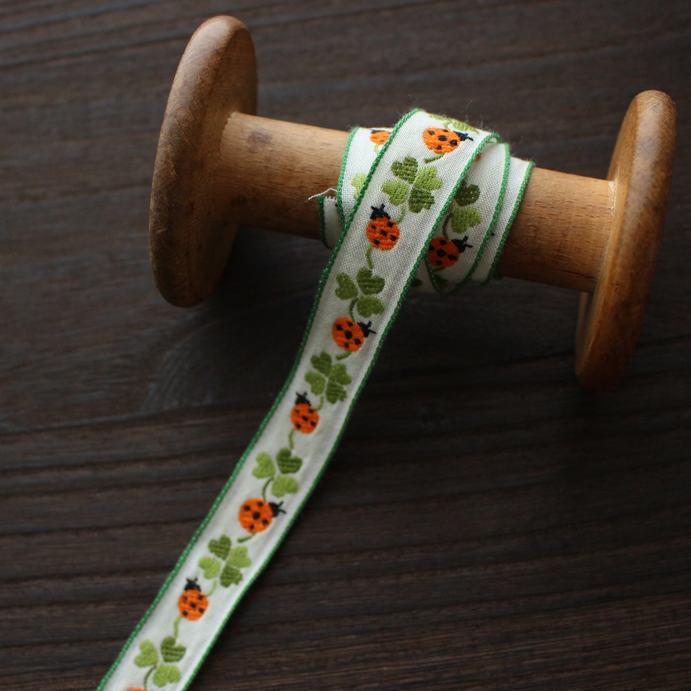 3963-18mm てんとう虫とクローバー柄チロリアンテープ・チロルテープ