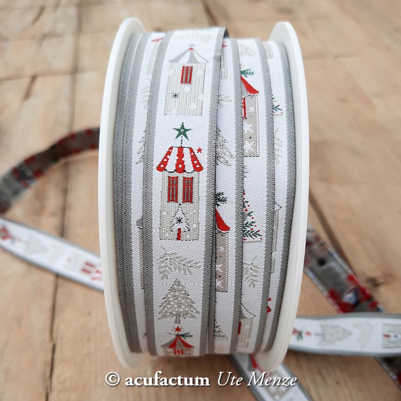 【50cm単位】acufactum303 約幅16mm クリスマスの街並み柄のジャガードリボン チロリアンテープ