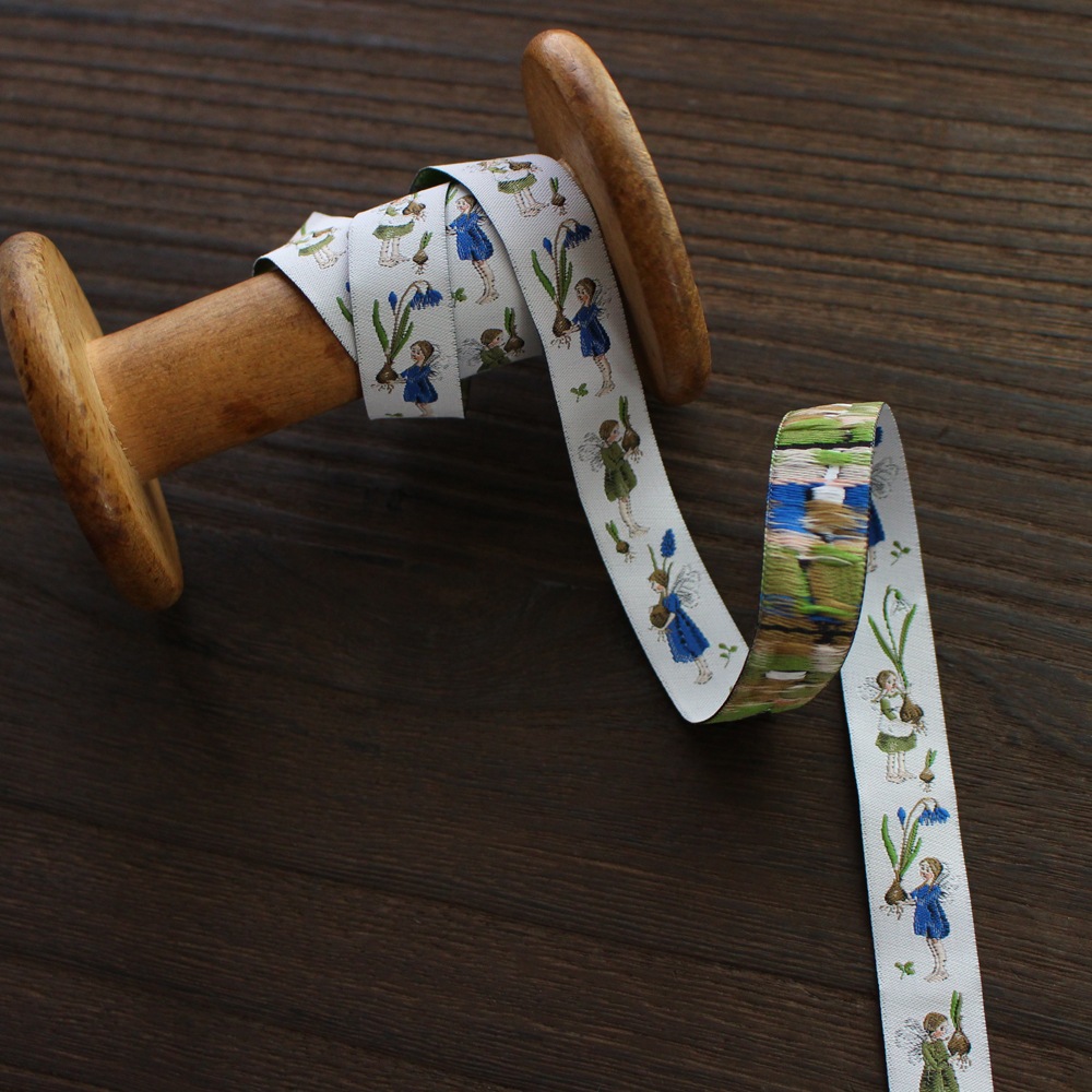 【50cm単位】acufactum312 約幅16mm/ムスカリ,球根,春の妖精柄のジャガードリボン　チロリアンテープ