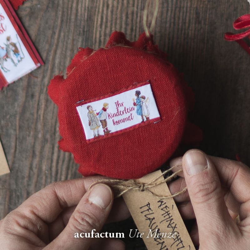 acufactum351】 約3cm×約5.5cm-子供のもとに訪れる天使たちの