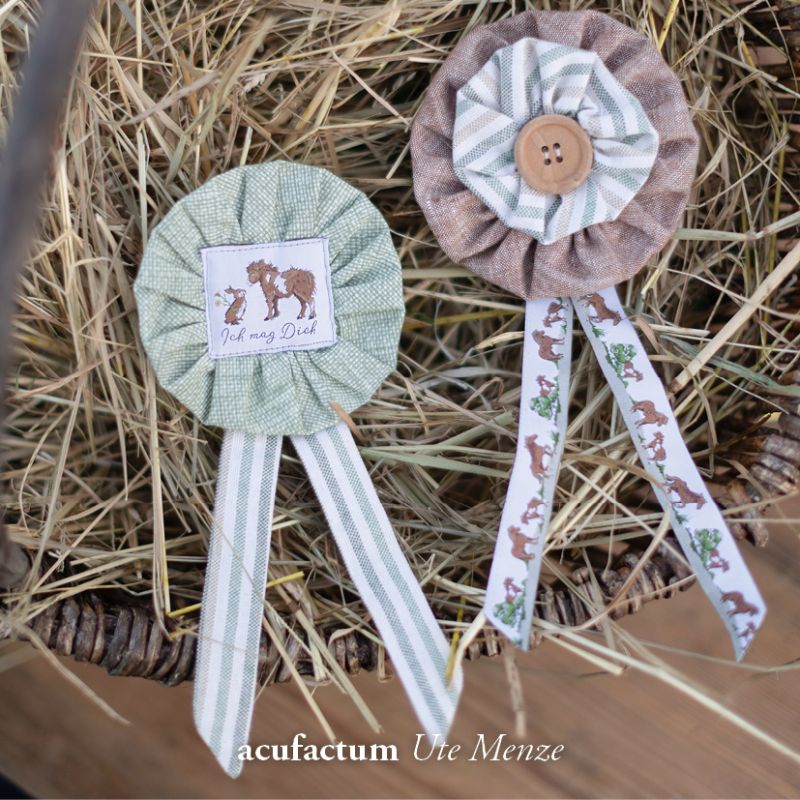 【acufactum388】 約5cm×約4cm--(大）ウサギと馬のタグ　ラベル　織ネーム