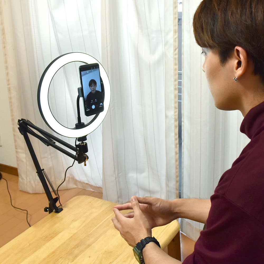 スマホ撮影のクオリティアップに スプリングアーム式リングライト 公式 サンコー通販オンラインショップ