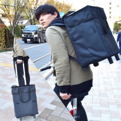 大容量で背負えるキャリーBOX「オーバーモーツ」　