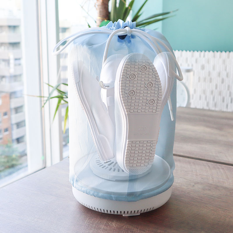 超小型卓上乾燥機「コンパクト上履きドライヤー」