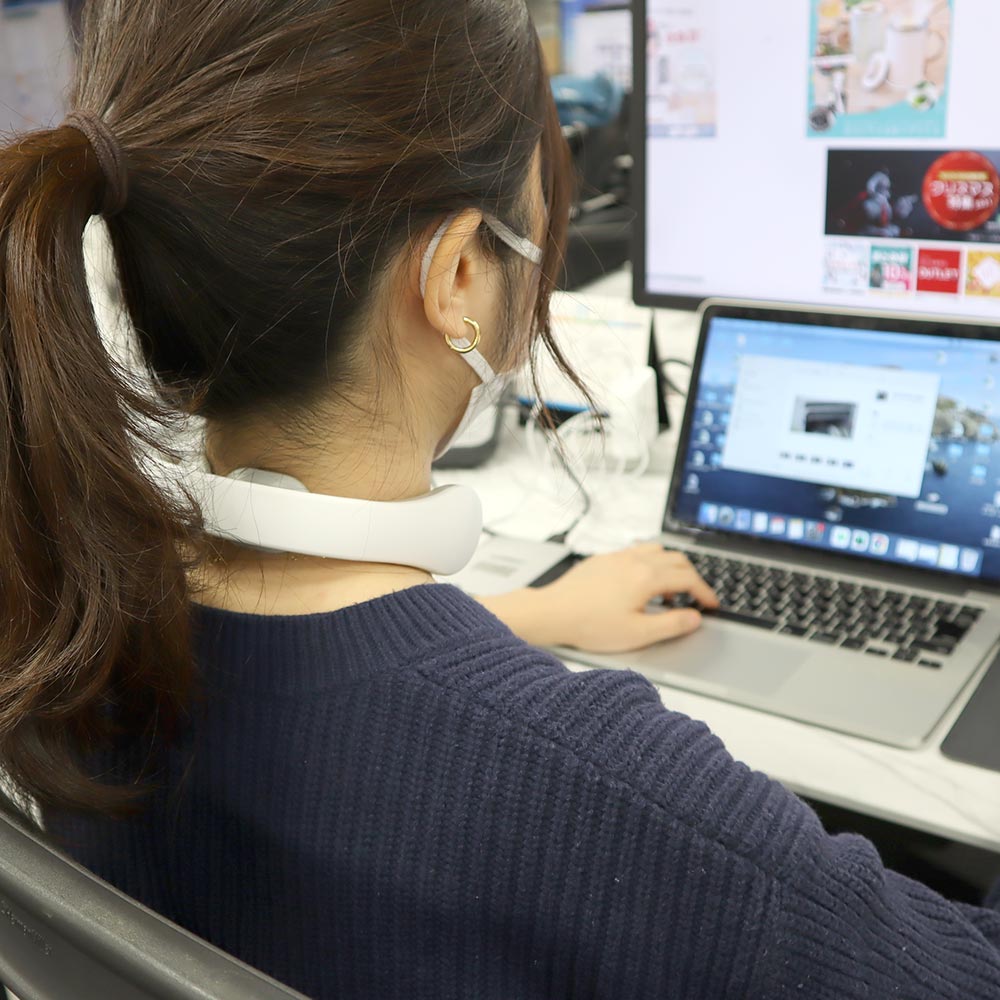 ヒーターとemsでホッとするネックウォーマー くびぽっか 公式 サンコー通販オンラインショップ