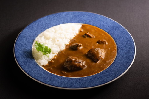 【産地取り寄せ商品】モルソー 秋元さくら監修 国産牛すじ赤ワインカレー6個 (トンソンジャパン) | 43299(送料別)(n)