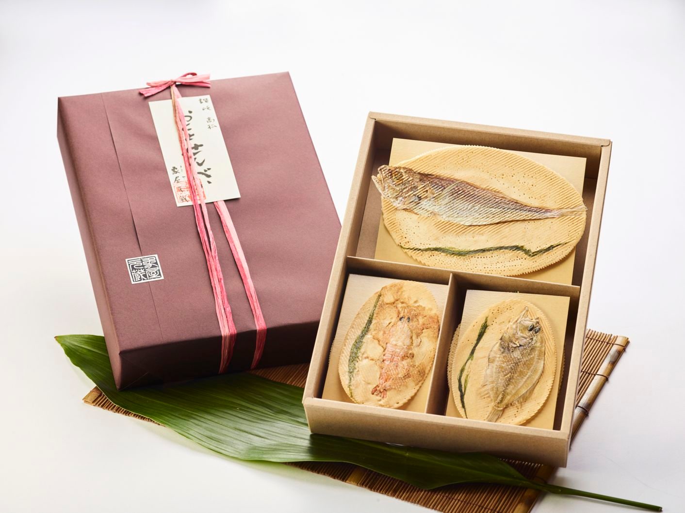 【産地取り寄せ商品】おととせんべい13枚入り(象屋元蔵 )(送料別)