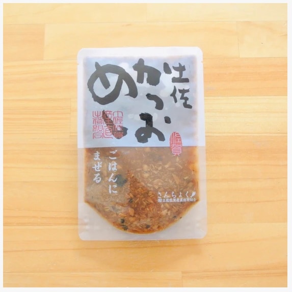 【産地取り寄せ商品】【3個売り】土佐かつおめし(130ｇ×3個)(土佐佐賀産直出荷組合) （送料別）(n)