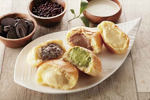 八天堂80周年記念 パンで作ったフォトフレーム 八天堂特製のパンとクリームで楽しくデコレーション「パンデコ