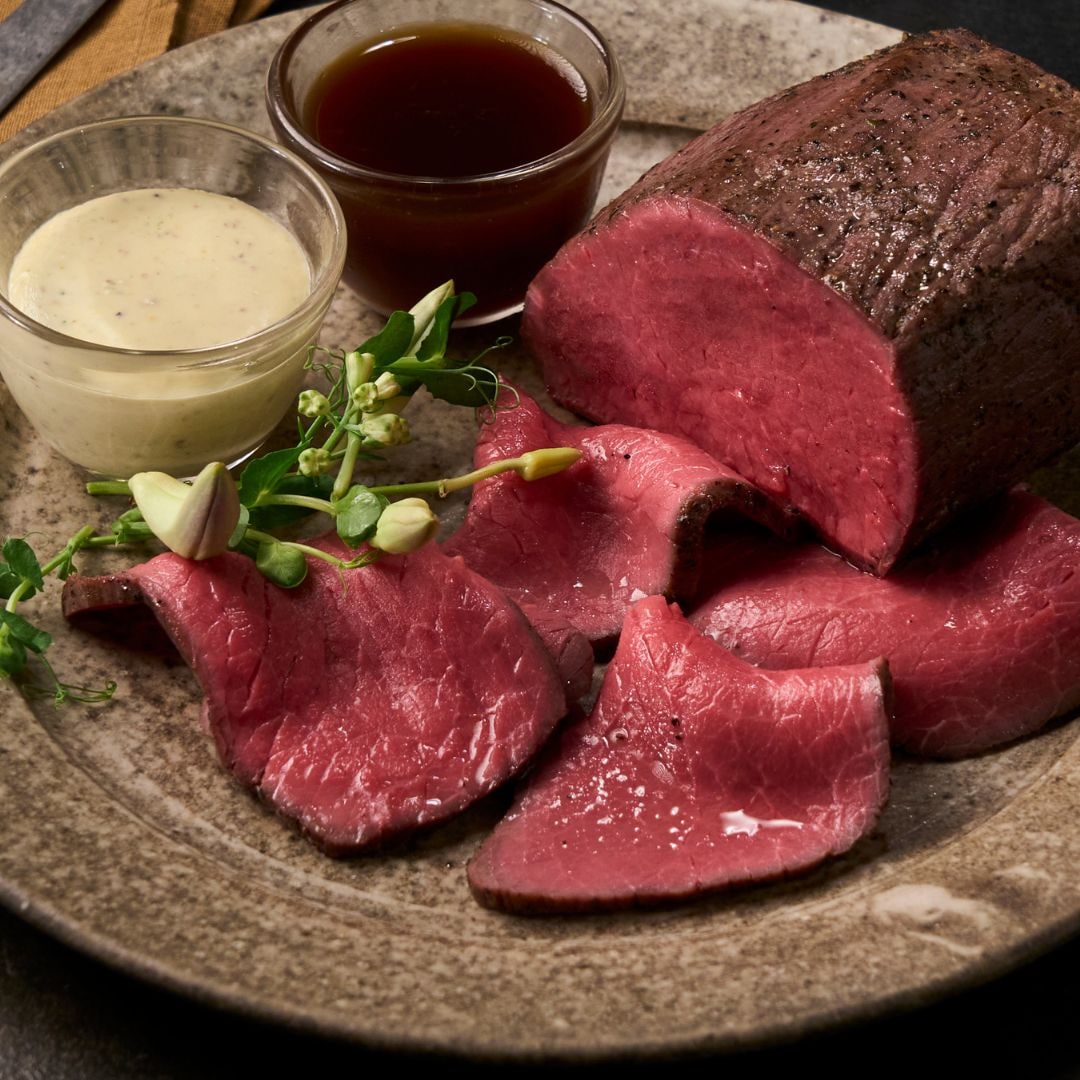 三宿ローストビーフ 500g 2~3名用(2種のソース付き)ご家族や友達一緒に楽しめる塊肉