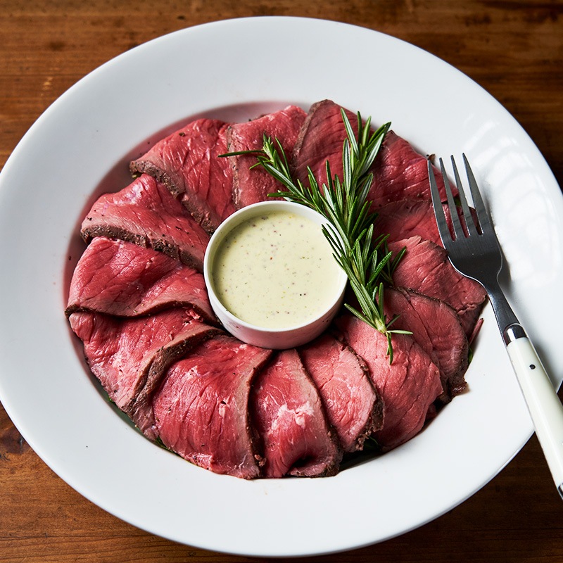 三宿ローストビーフ 500g 2~3名用（2種のソース付き）ご家族や友達一緒に楽しめる塊肉