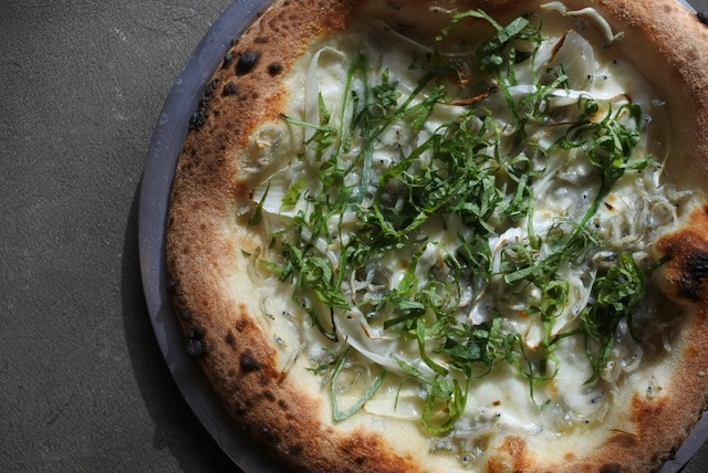 【1・2月限定】出汁香るシラスと長ネギの和風ピザ