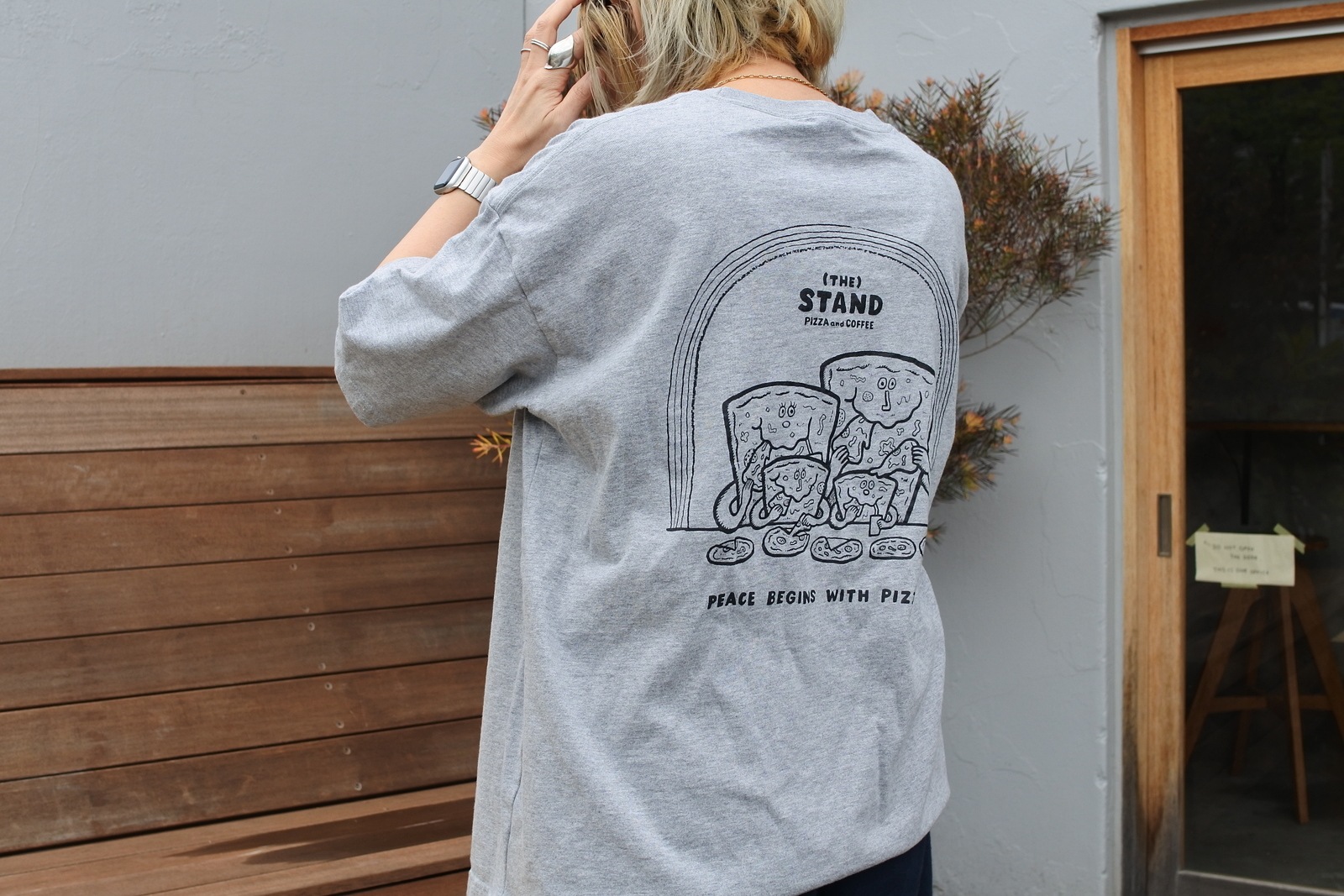 PIZZA FAMILY SHORT SLEEVE TEE