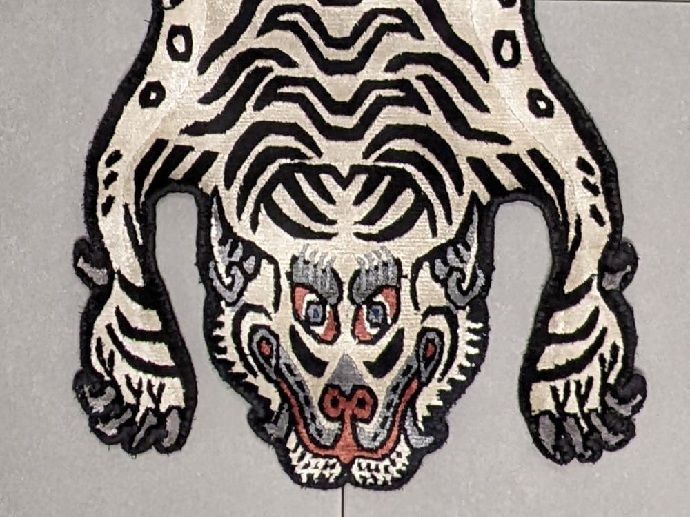 Tibetan Tiger Rug (XSサイズ シルク アッシュブラウン 036) チベタン