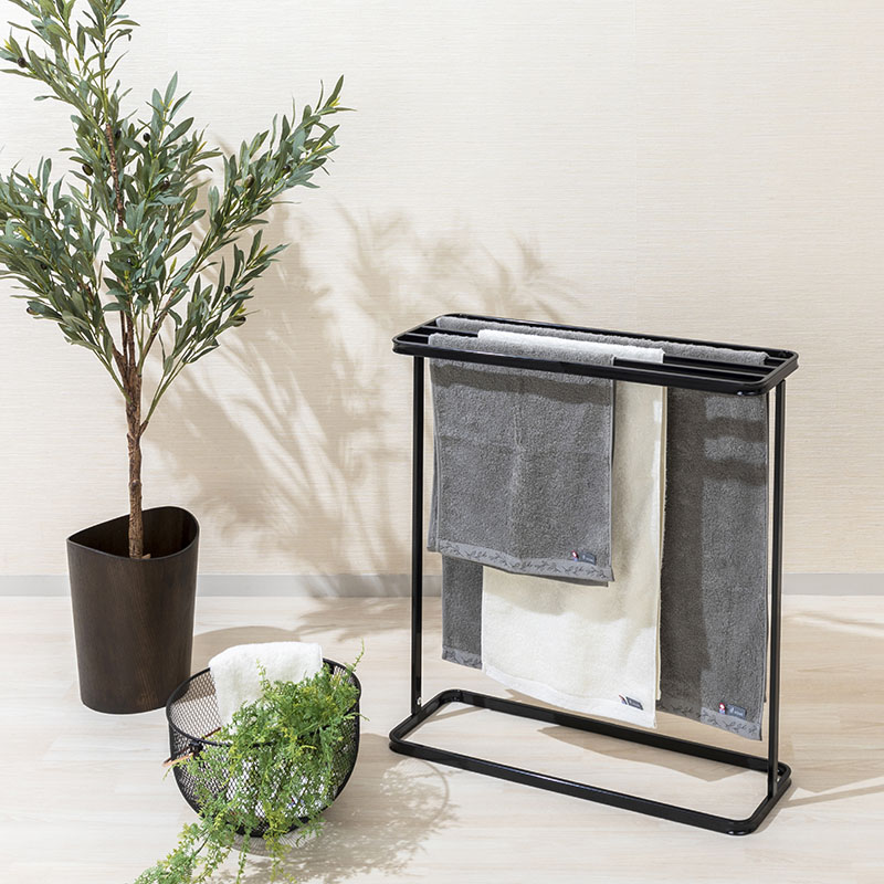 室内物干し Andy バスタオルハンガーBK if HOMEの通販｜東京インテリア