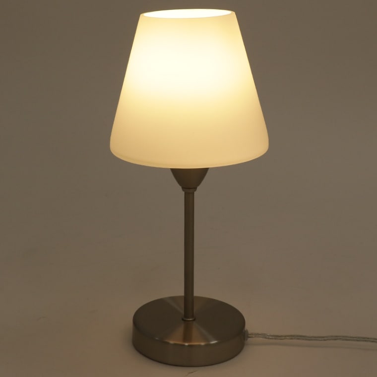 専用。Baccarat　ホワイトシェードテーブルライト light-03143 USB semicircle ホワイトシェード テーブルランプ