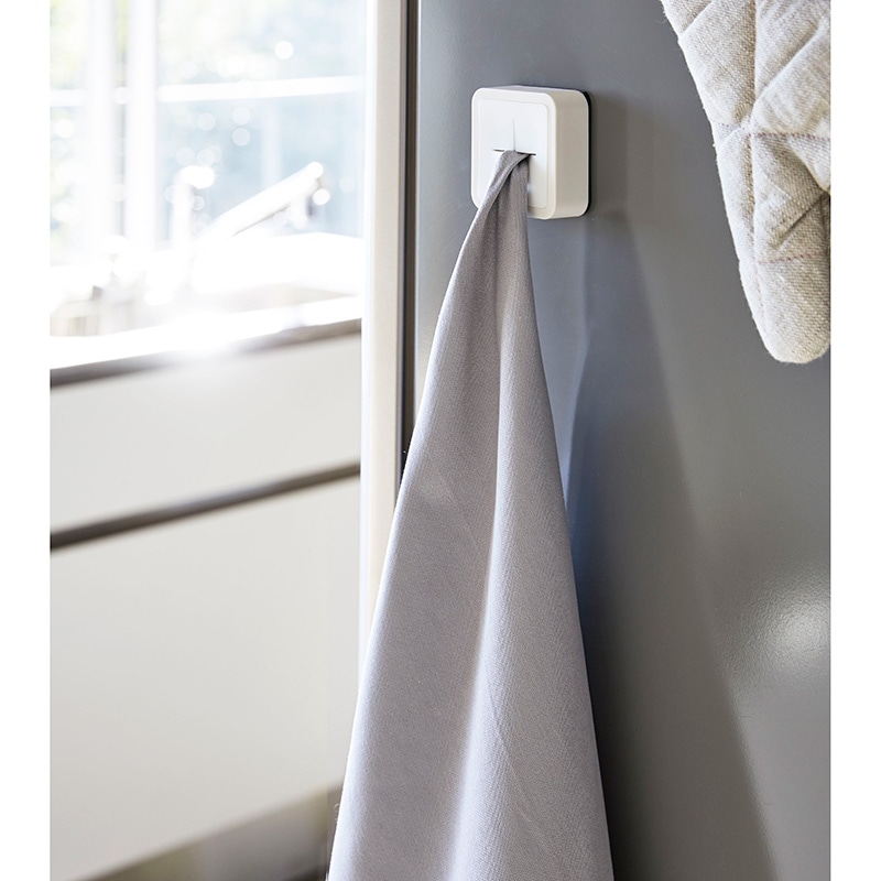 キッチン収納 マグネットキッチンタオルホルダー タワーの通販｜東京