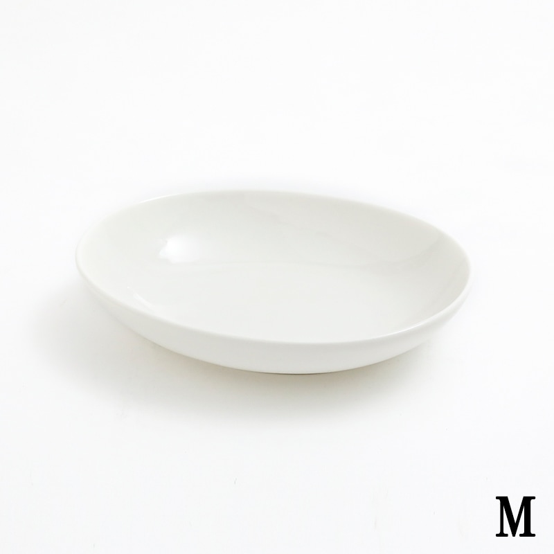 英国製 WEDEWOOD CALIFORNIA 美しい白磁と金彩 オーバル 英国製 WEDEWOOD CALIFORNIA 美しい白磁と金彩 オーバル