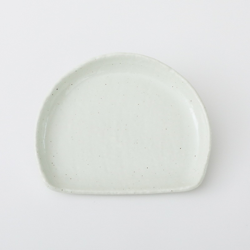 プレート IF 石目7.5半月皿 白の通販｜東京インテリア公式通販