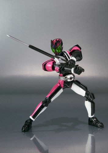 S.H.Figuarts仮面ライダーディケイド激情態 SHFディケイド激情態レビュー