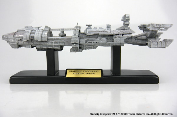 スターシップ・トゥルーパーズ ロジャーヤング 前期型