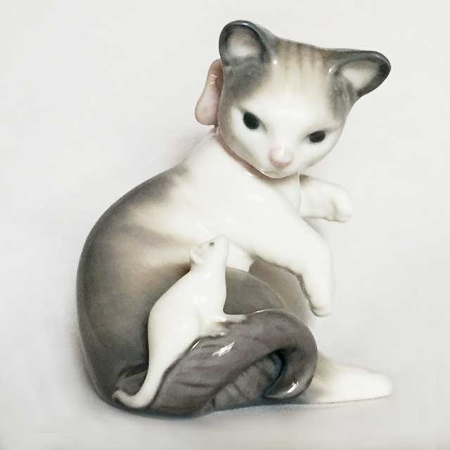 美品　LLADRO リヤドロ ネコとネズミ 陶器人形 フィギュリン インテリア 美品 LLADRO リヤドロ ネコとネズミ 陶器人形 フィギュリン