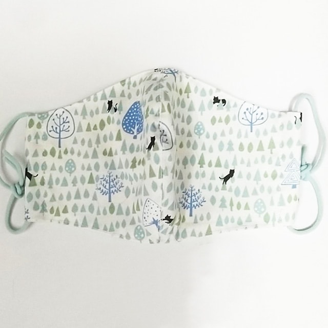 猫と森柄 布マスク 森の中にいる黒猫ちゃんマスク 水色 ハンドメイド My Cotton