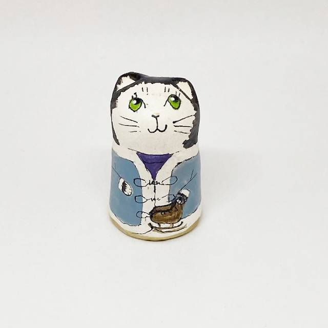 イギリス 素焼きのミニ猫　スケーター白黒猫　シンブル Merryfield Pottery