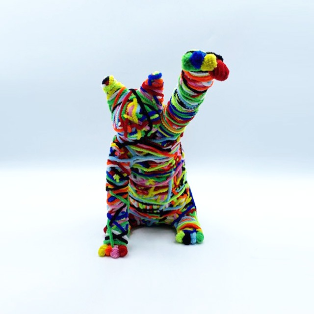 マークン・ネコガスキー　カラフルなモール招き猫ちゃん　