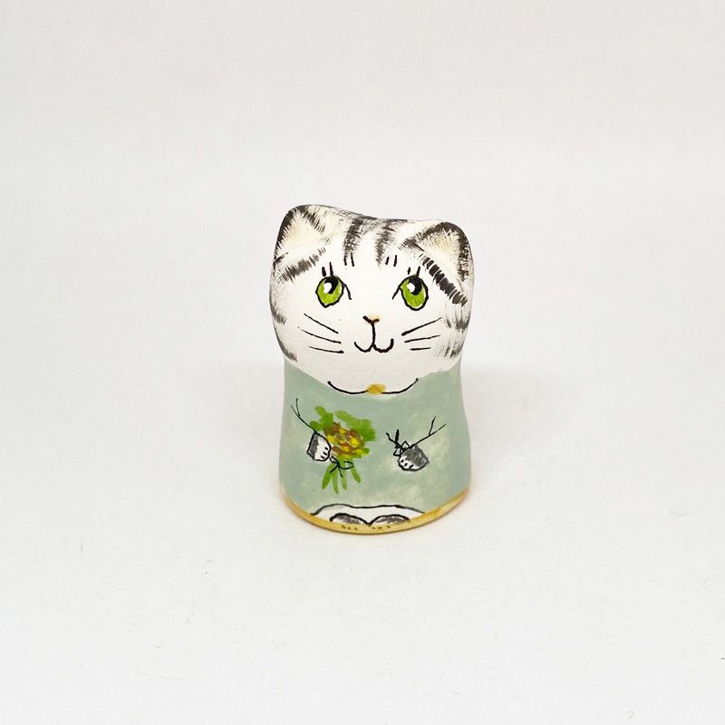 イギリス 素焼きのミニ猫　アロットメントガーディナー　ブーケ　サバトラ猫  Merryfield Pottery