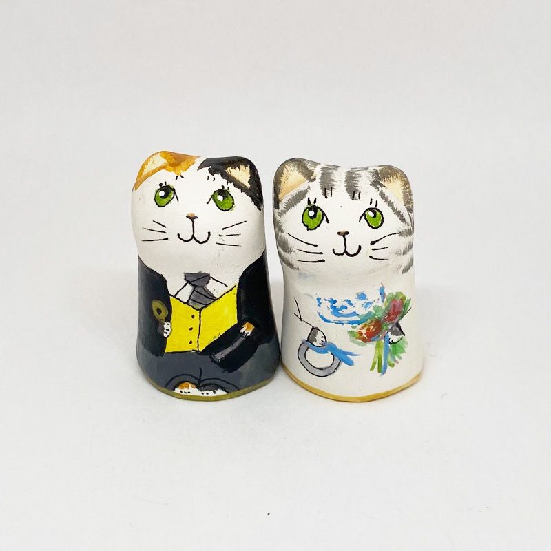 猫のウェディングドール 花嫁と花婿のペア　サバトラと三毛猫ペアフィギュリン イギリス製陶器