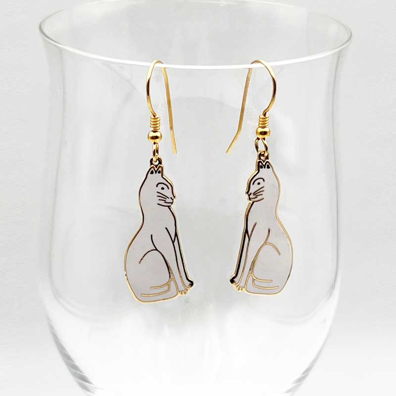 REO 白猫のエナメル加工ピアス　アメリカ　1980-90年代