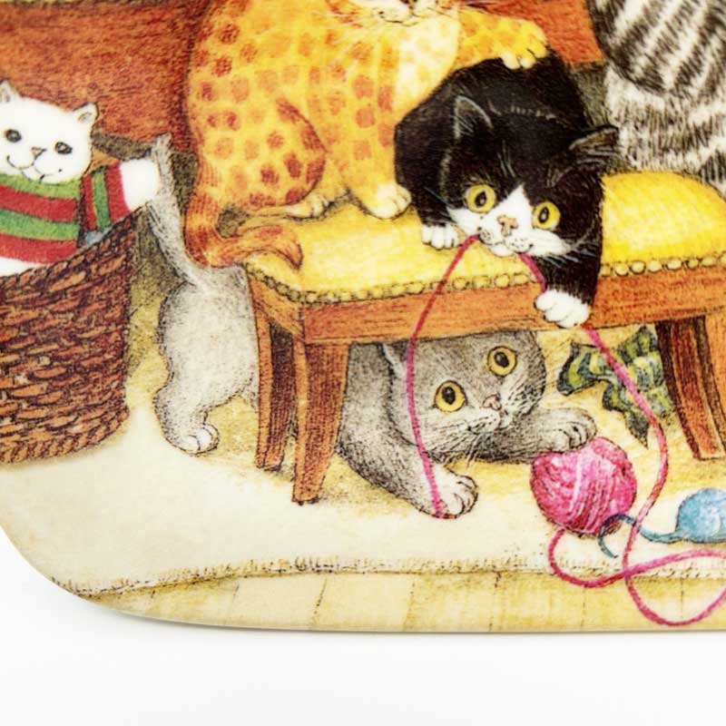 GISELEA BUOMBERGER  猫ファミリーの楽しいティータイム　スクエア型絵皿　ドイツ製