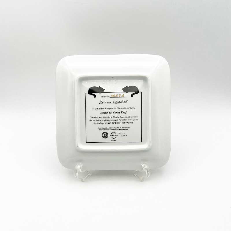 GISELEA BUOMBERGER  猫ファミリーの起きる時間　スクエア型絵皿　ドイツ製