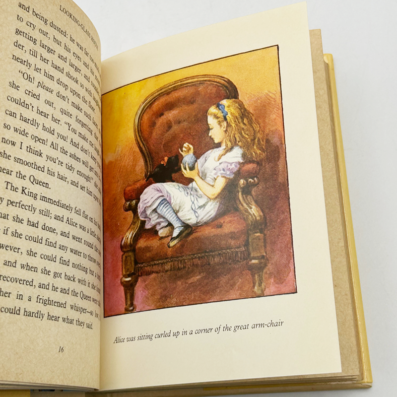 ジョン・テニエル挿絵入り　ルイス・キャロル「鏡の国のアリス」THROUGH THE LOOKING-GLASS 洋書　