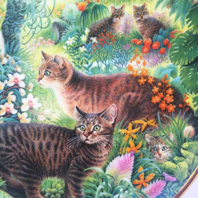 入手困難品　ダンバリーミント レズリー・アン・アイボリー猫の絵皿 Ｔiger Cats
