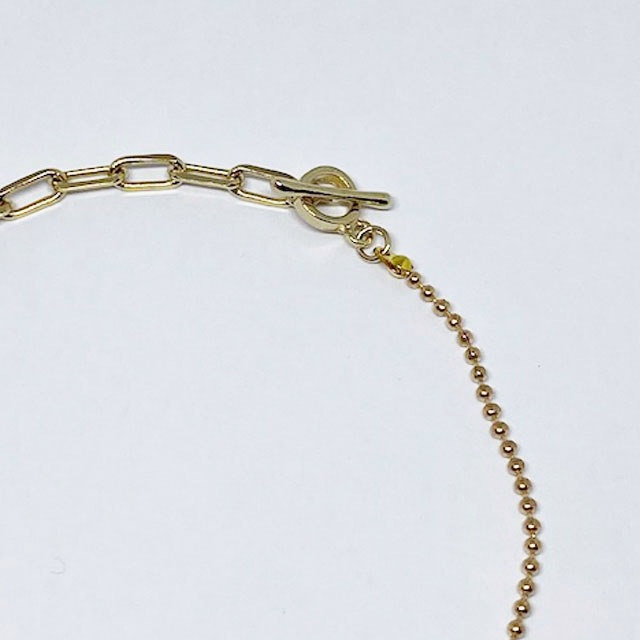 猫と淡水パールのアンシンメトリーチェーンネックレス アンバー　Yukie Takahashi