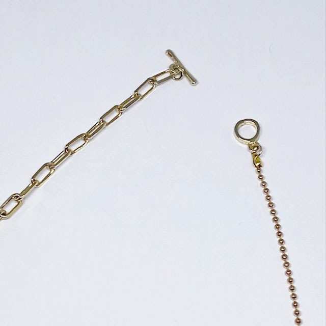 猫と淡水パールのアンシンメトリーチェーンネックレス アンバー　Yukie Takahashi