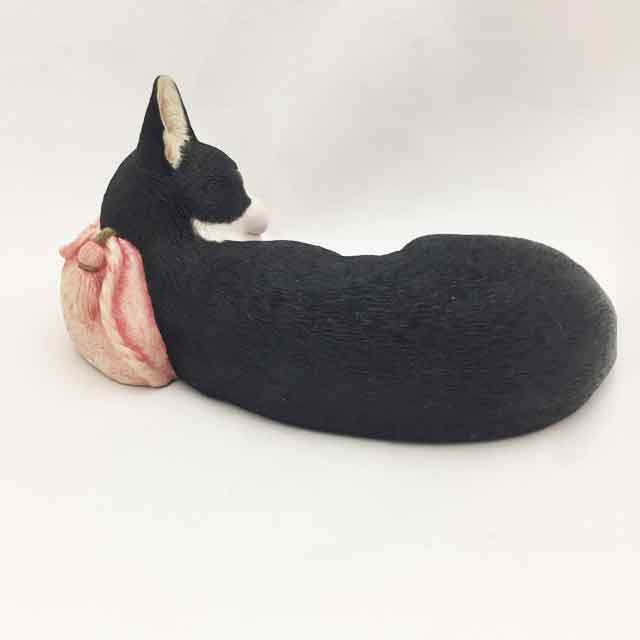 シェラット＆シンプソン 大きめの猫フィギュリン 黒白ハチワレ猫