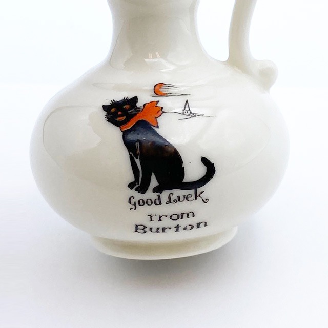 GOOD LUCK BLACK CAT　幸運の黒猫 曲線がきれいな花瓶・壺  1900年代初～中期　グッドラックブラックキャット　