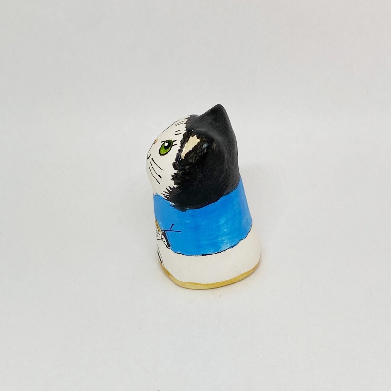 イギリス 素焼きのミニ猫　フィッシュアンドチップス　黒白猫  Merryfield Pottery